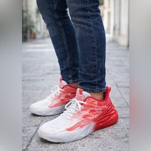 Men’s Red and White Sneakers.Breathable and Fashionable. Size 8.5-9 Asian 42 NIP